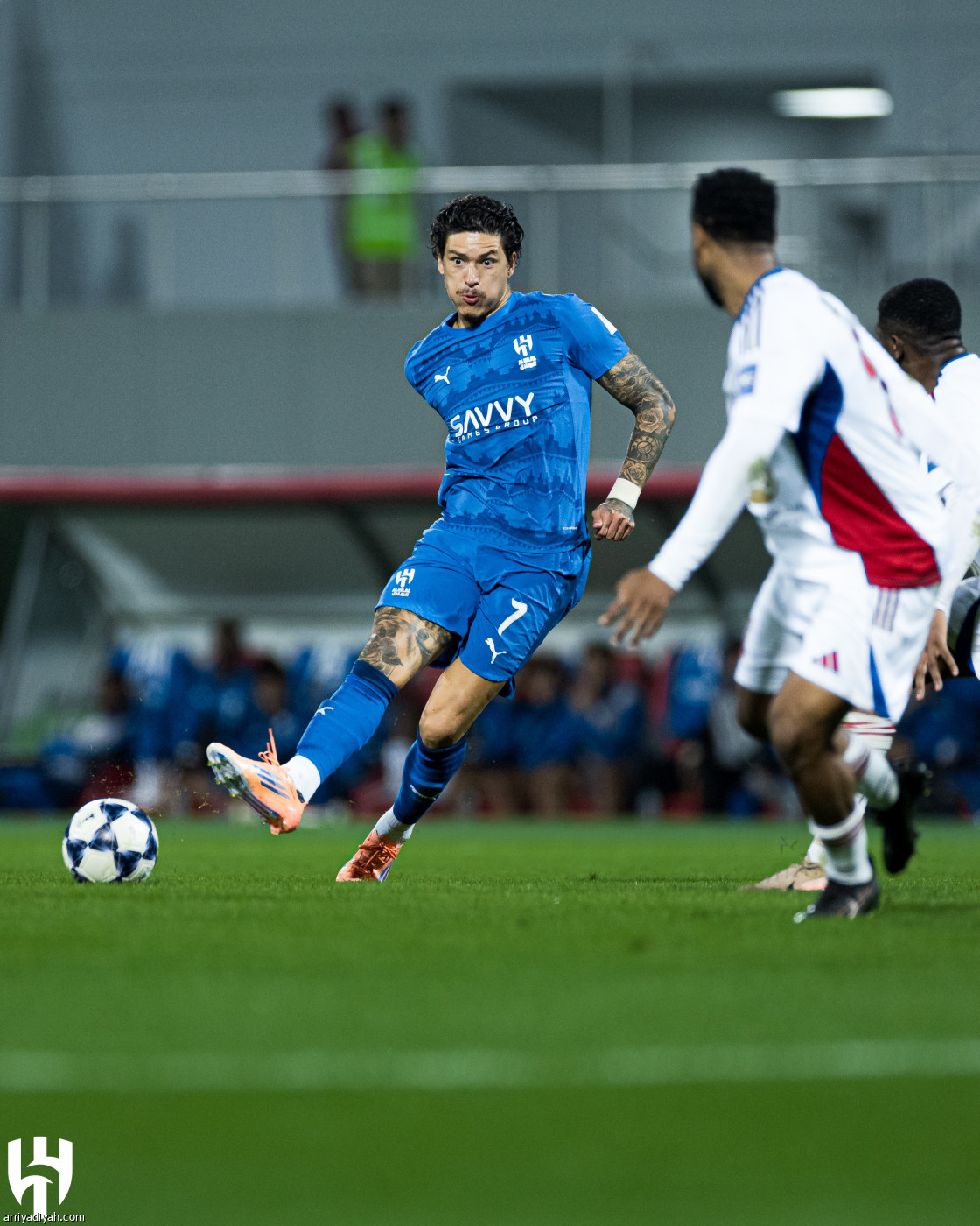 الهلال بالعلامة الكاملة