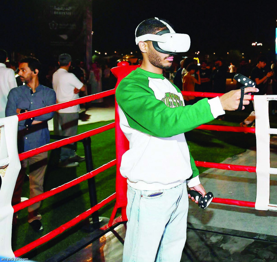 على حلبة الدرعية..
فيوري بطل العالم