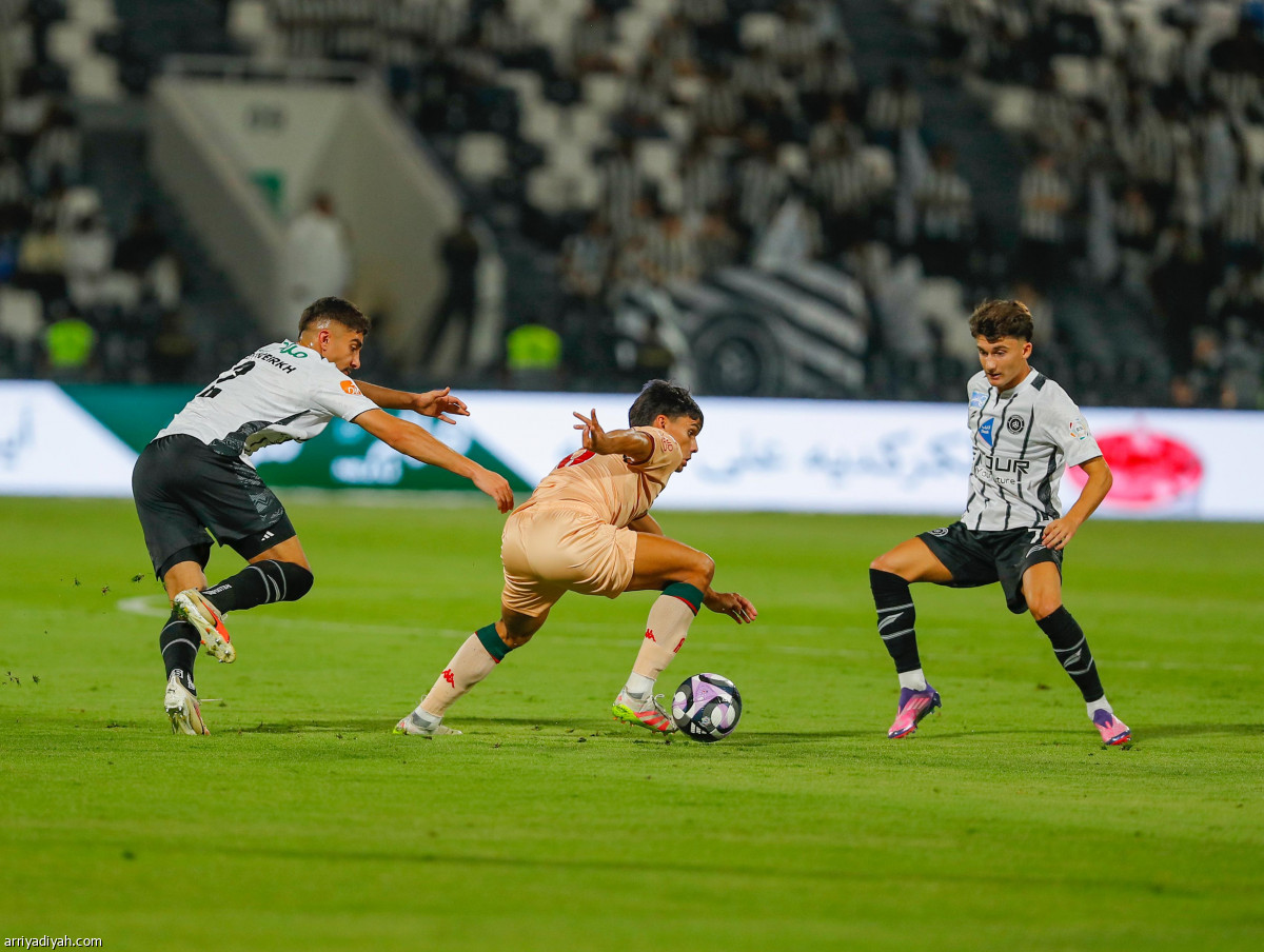 الخلود.. فوز خارج الأرض