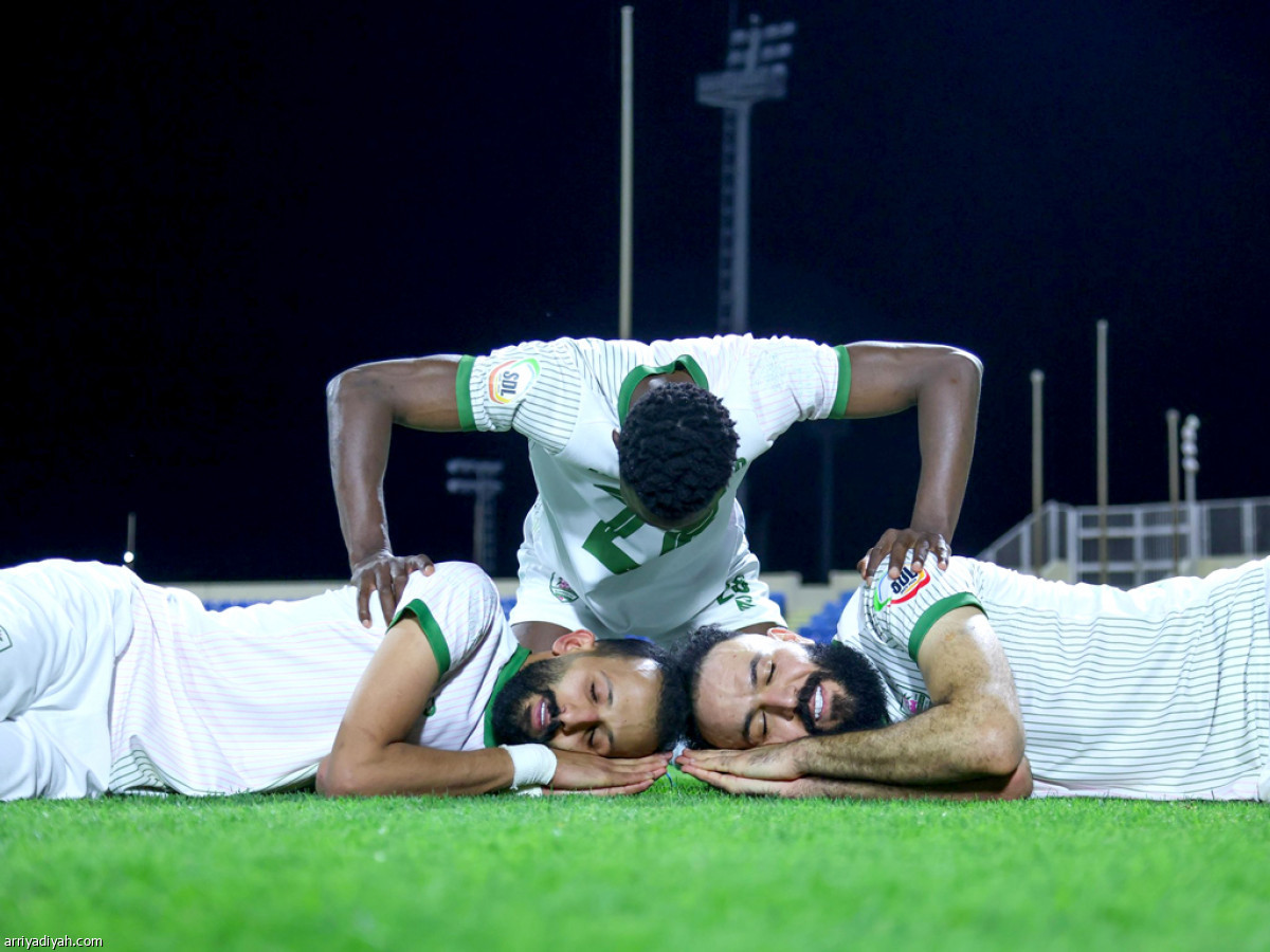 الأنوار يصعد