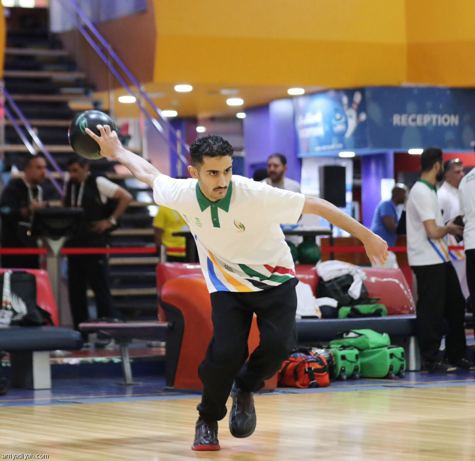 الشقيقان العتيبي.. 
4 ميداليات و3.3 مليون