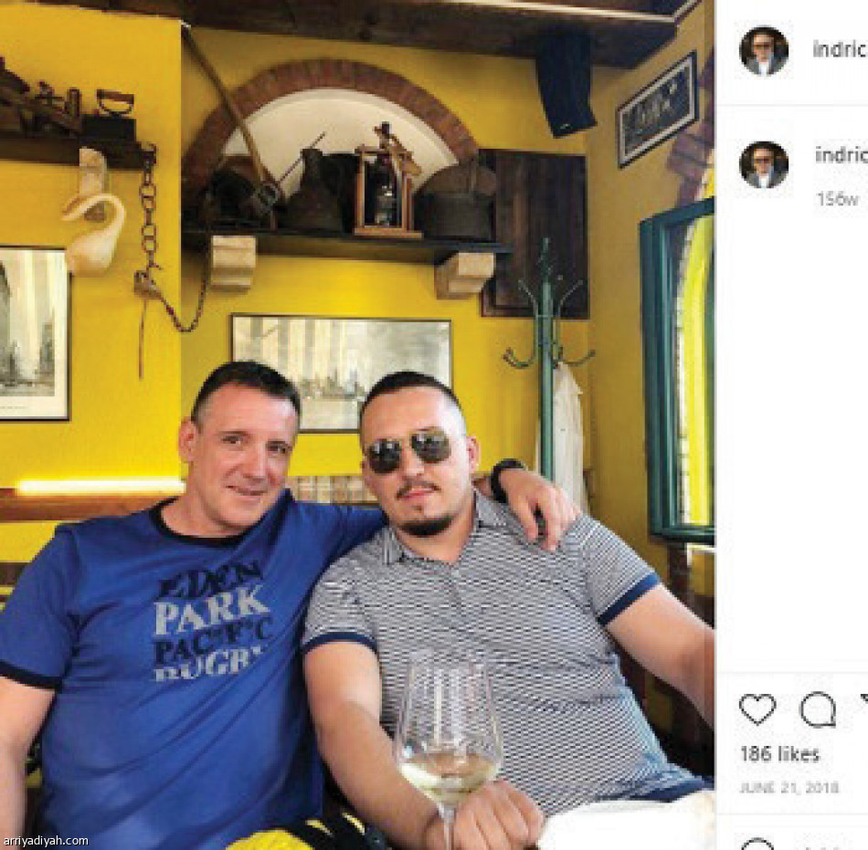 رازوفيتش 
يقاطع السوشال ميديا