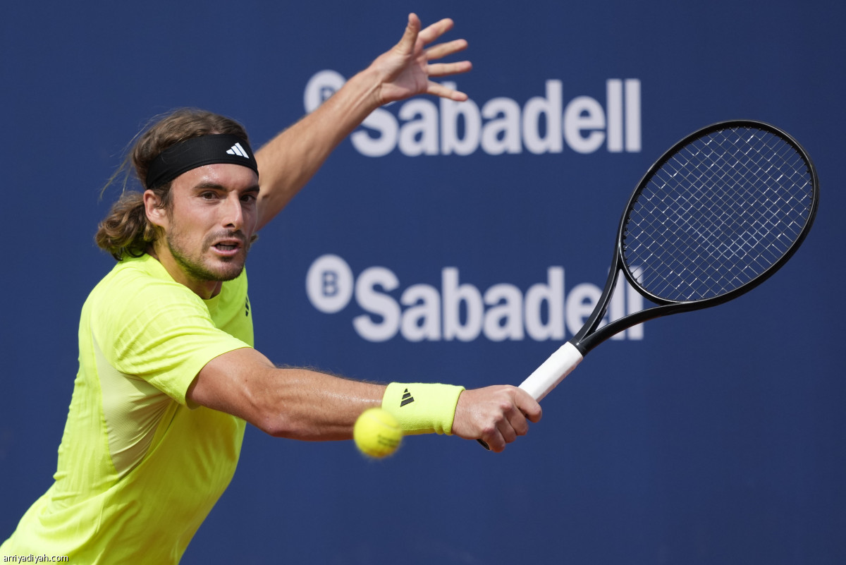 المصنف الثالث يعبر