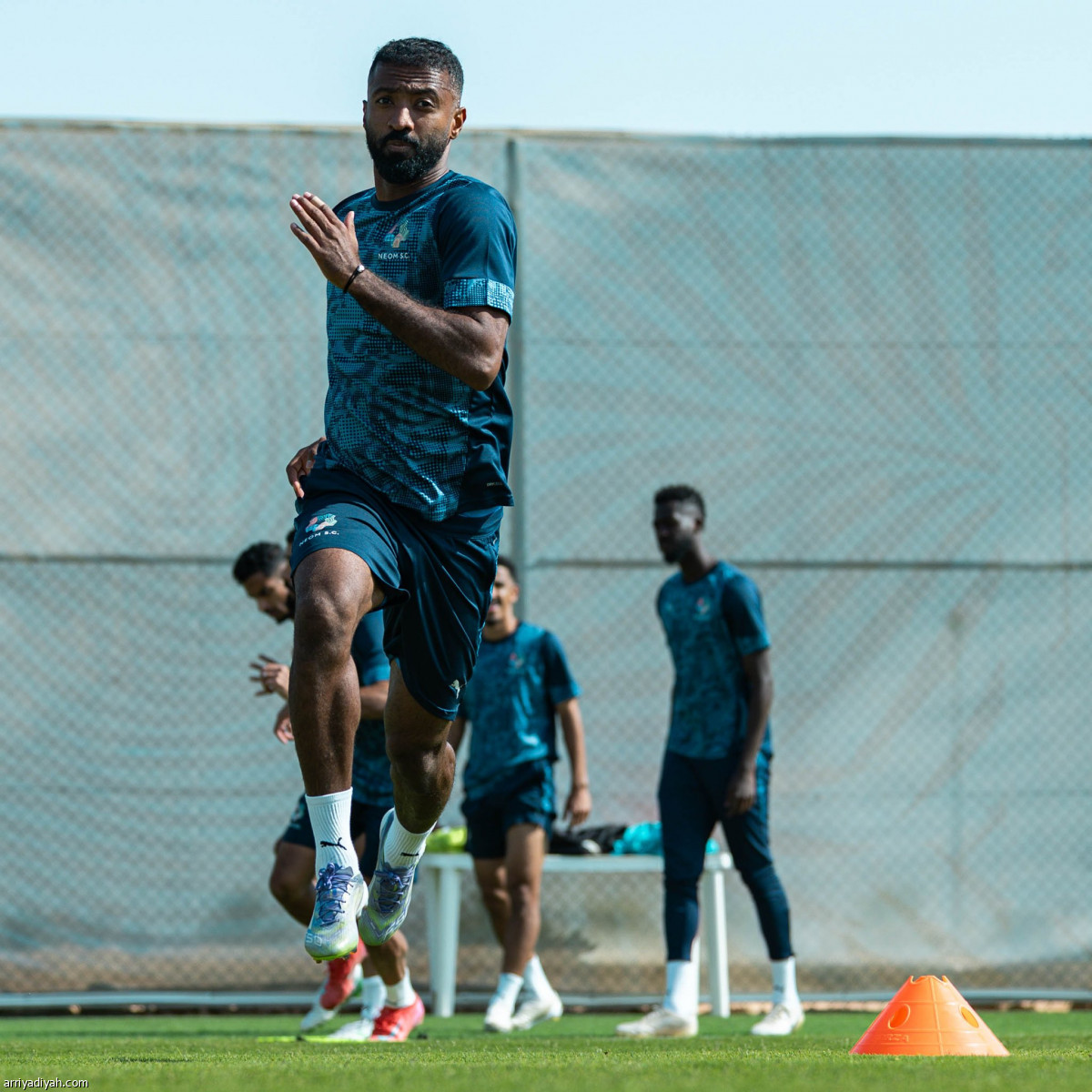 جالتييه يجهز نيوم