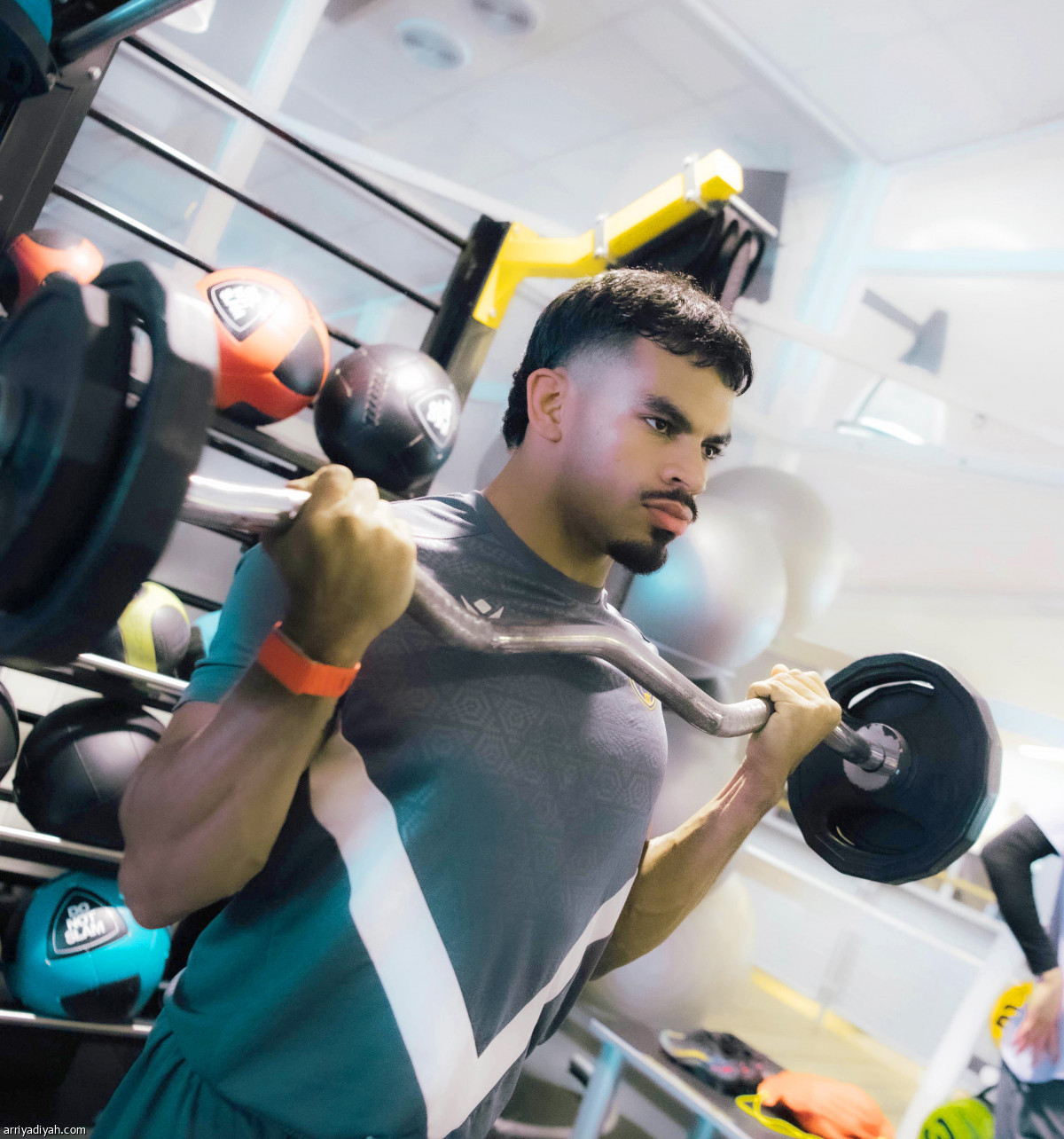 التعاون يستعد بالحديد