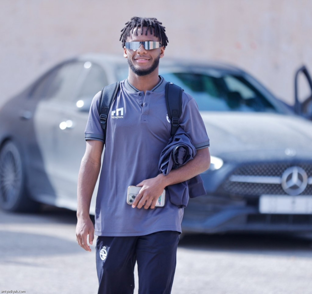 الخلود إلى الرياض