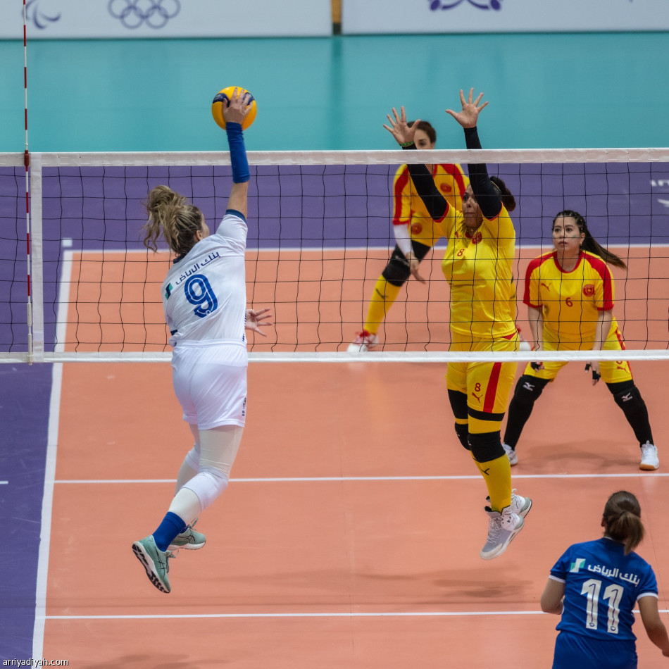 طائرة السيدات.. الأهلي والهلال يواصلان الانتصارات