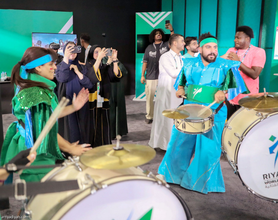 عائلة حازم..
3 في المبارزة