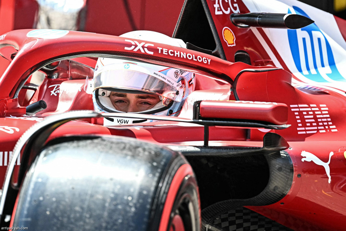 لوكلير يتصدر الثالثة