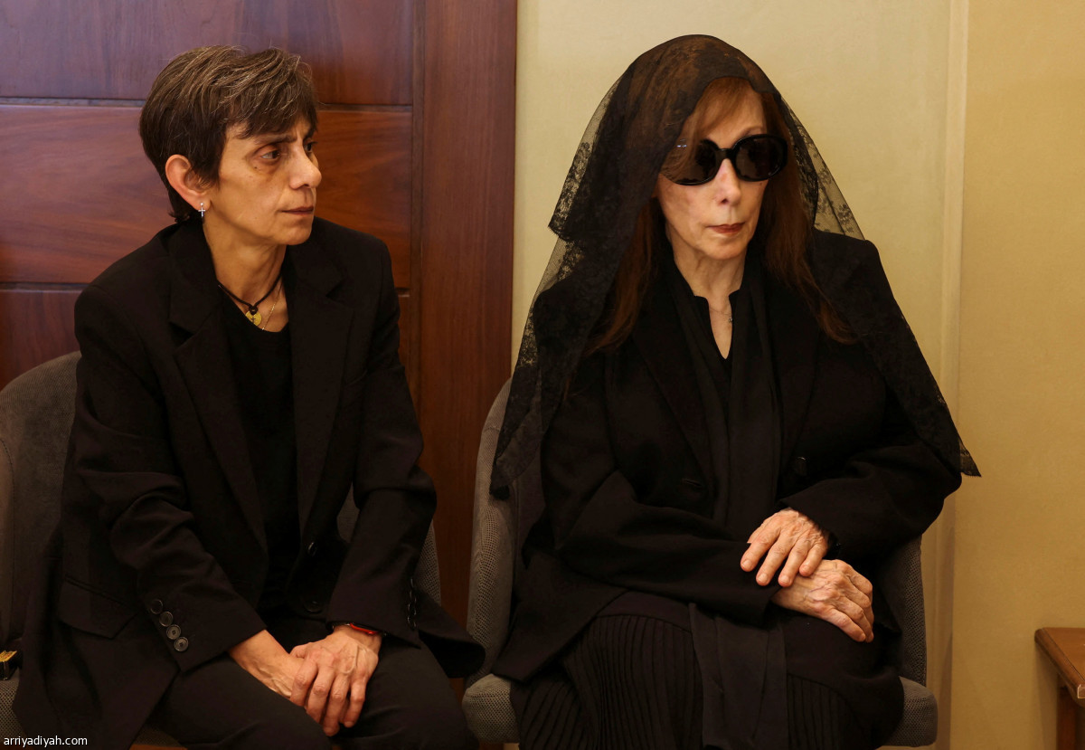 «جارة القمر» تظهر