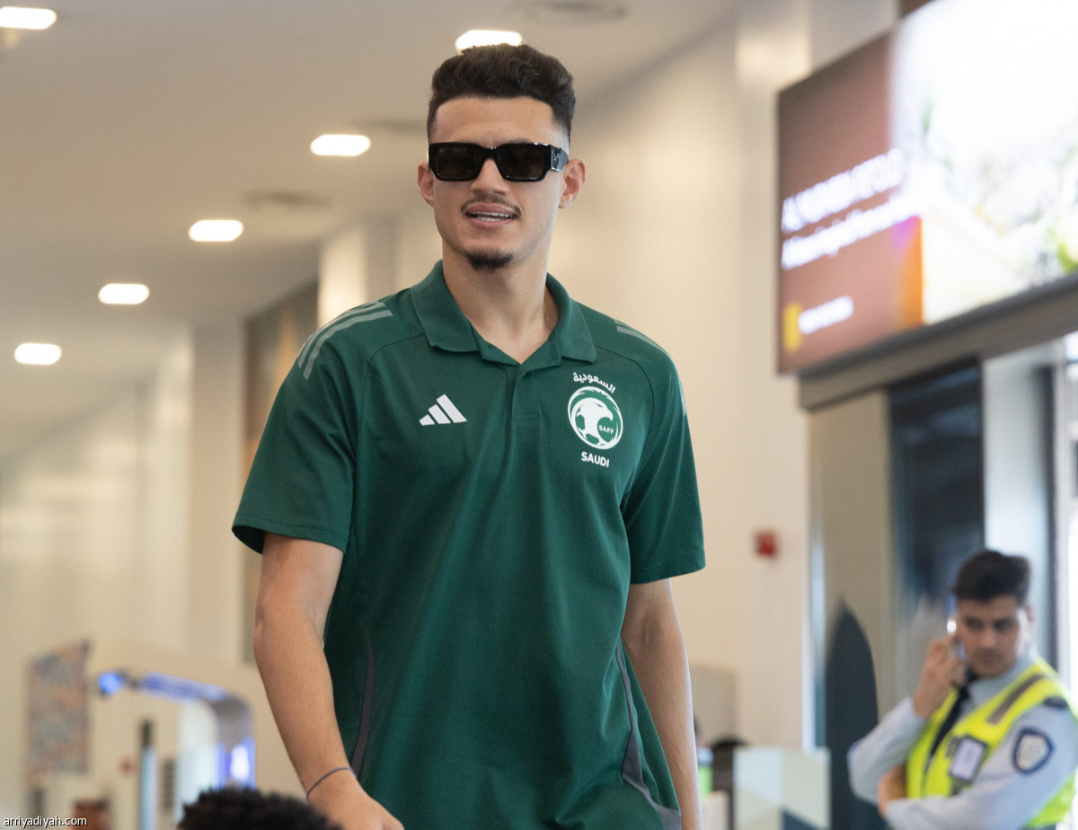 الأخضر يطير