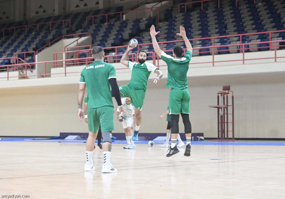 تدريبات 
صباحية ومسائية