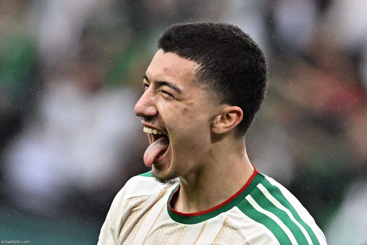 الجزائر بالعلامة الكاملة